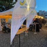 Adventsmarkt und Kerzenziehen 2025